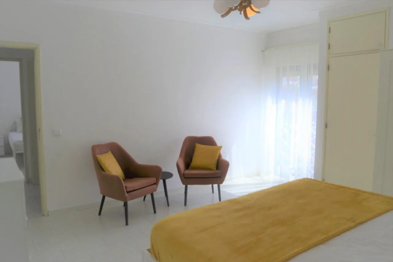 Apartamento Espacoso Com Estacionamento Incluido Portimao Portugal