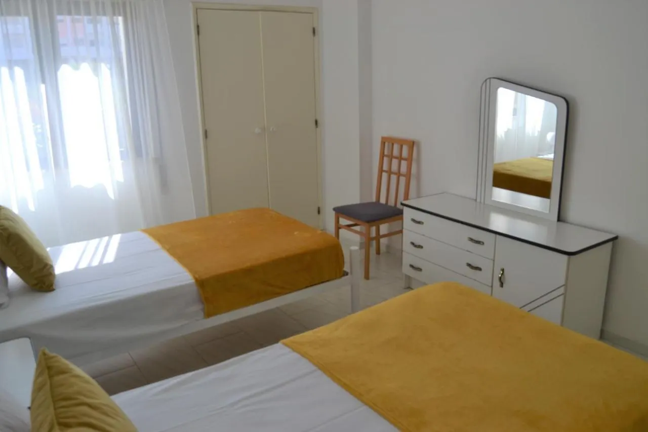 Apartamento Espacoso Com Estacionamento Incluido Portimao Portugal