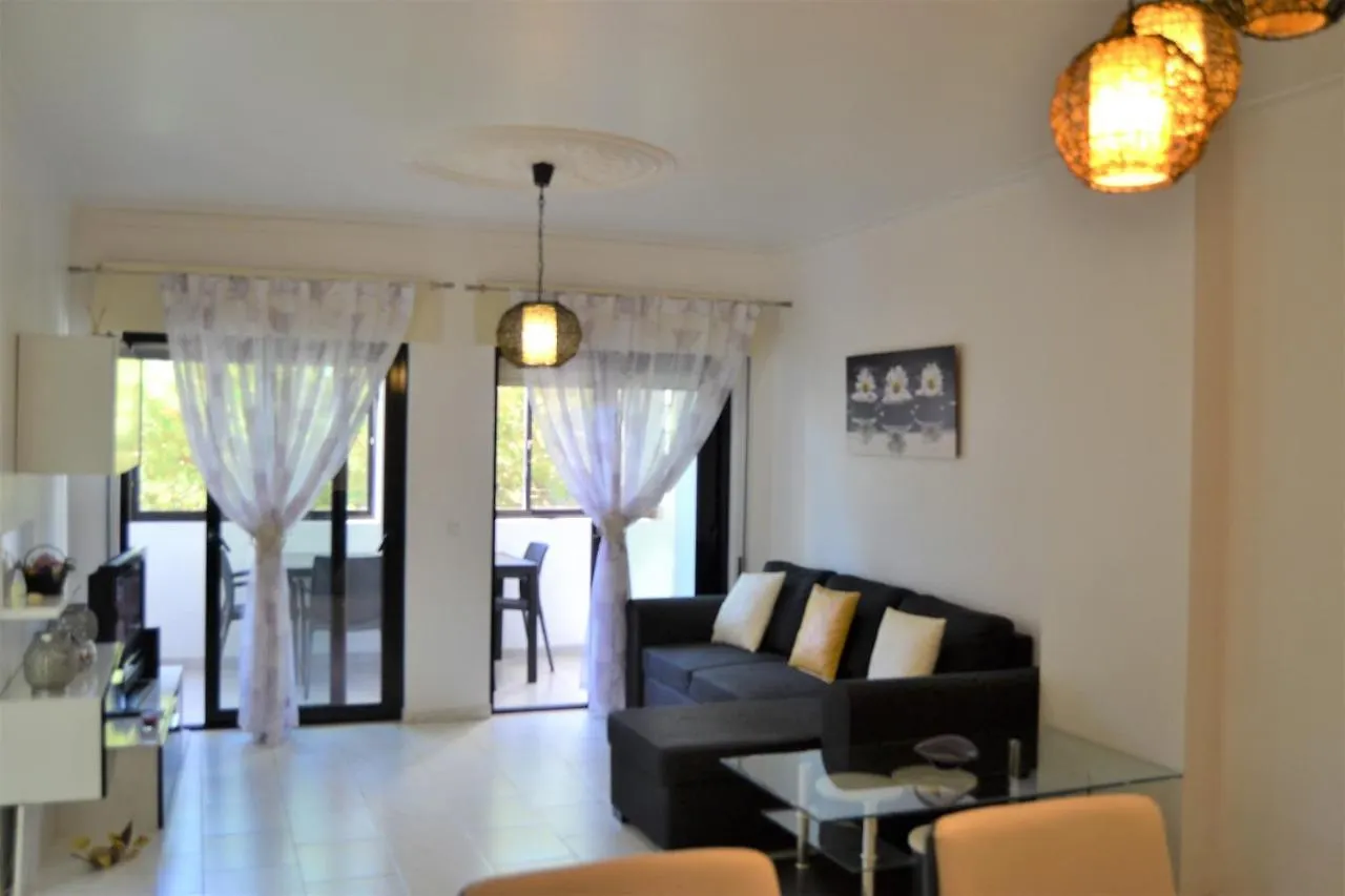 Apartamento Espacoso Com Estacionamento Incluido Portimao 0*,
