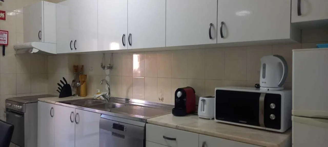 Apartamento Espacoso Com Estacionamento Incluido Portimao