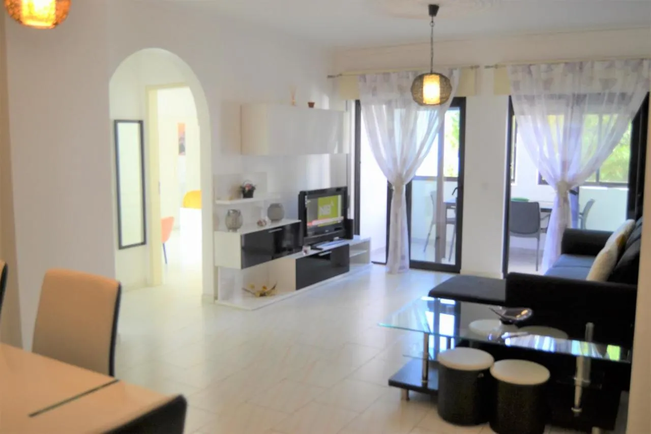 Apartamento Espacoso Com Estacionamento Incluido Portimão Apartmán